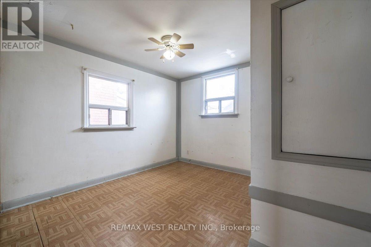 44 Seventeenth Street, Toronto, Ontario  M8V 3K3 - Photo 12 - W12758166