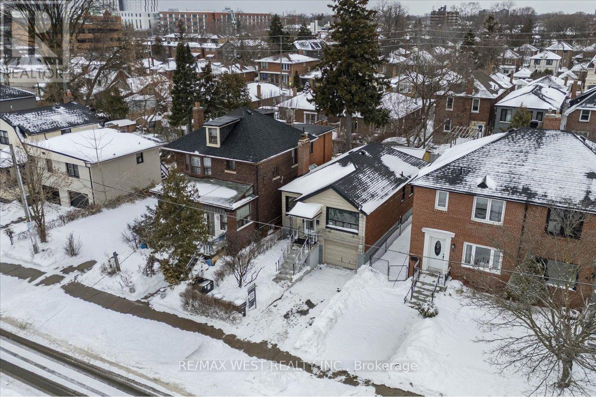 44 Seventeenth Street, Toronto, Ontario  M8V 3K3 - Photo 2 - W12758166