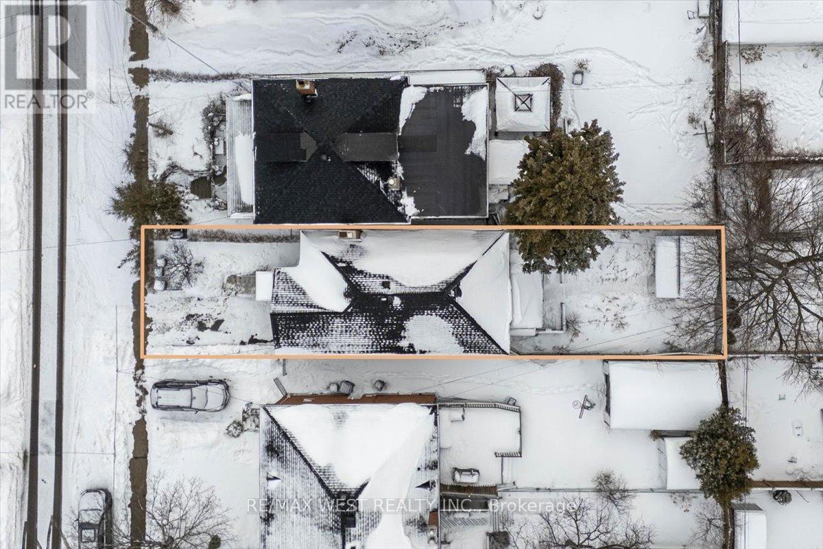 44 Seventeenth Street, Toronto, Ontario  M8V 3K3 - Photo 3 - W12758166