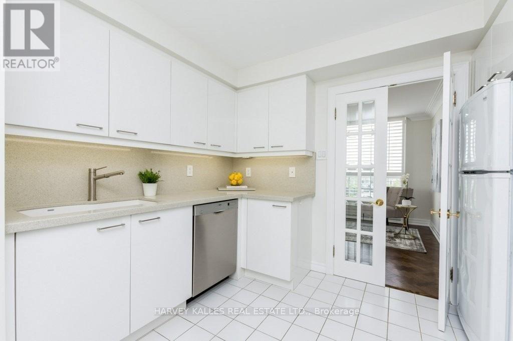 1402 - 2285 Lake Shore Boulevard W, Toronto (Mimico), Ontario  M8V 3X9 - Photo 7 - W12758278