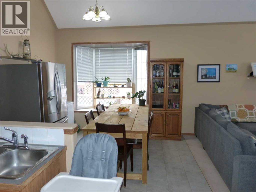 418 9 Street, Beiseker, Alberta  T0M 0G0 - Photo 8 - A2283055