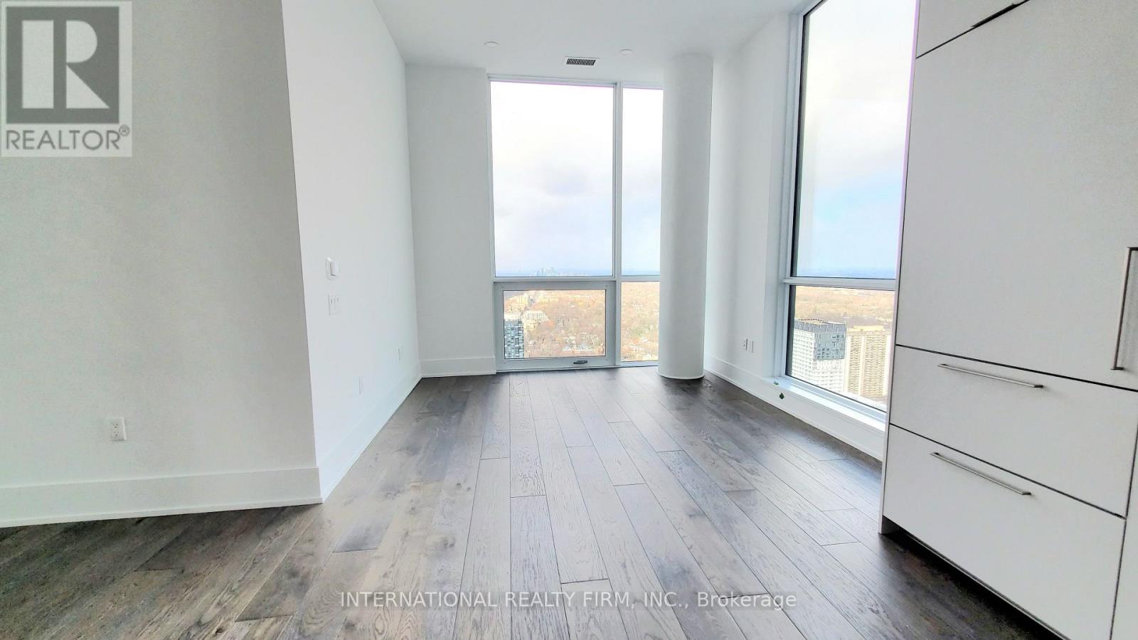 Unknown Address, ,     - Photo 5 - C12758336