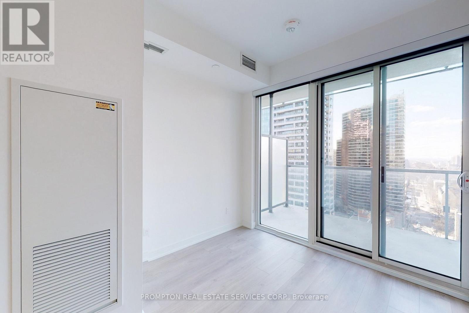 2812 - 3 Gloucester Street, Toronto, Ontario  M4Y 0C6 - Photo 2 - C12758350