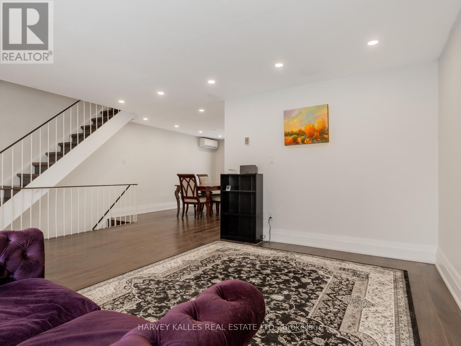 19 Coach Liteway, Toronto (Westminster-Branson), Ontario  M2R 3J8 - Photo 12 - C12758404