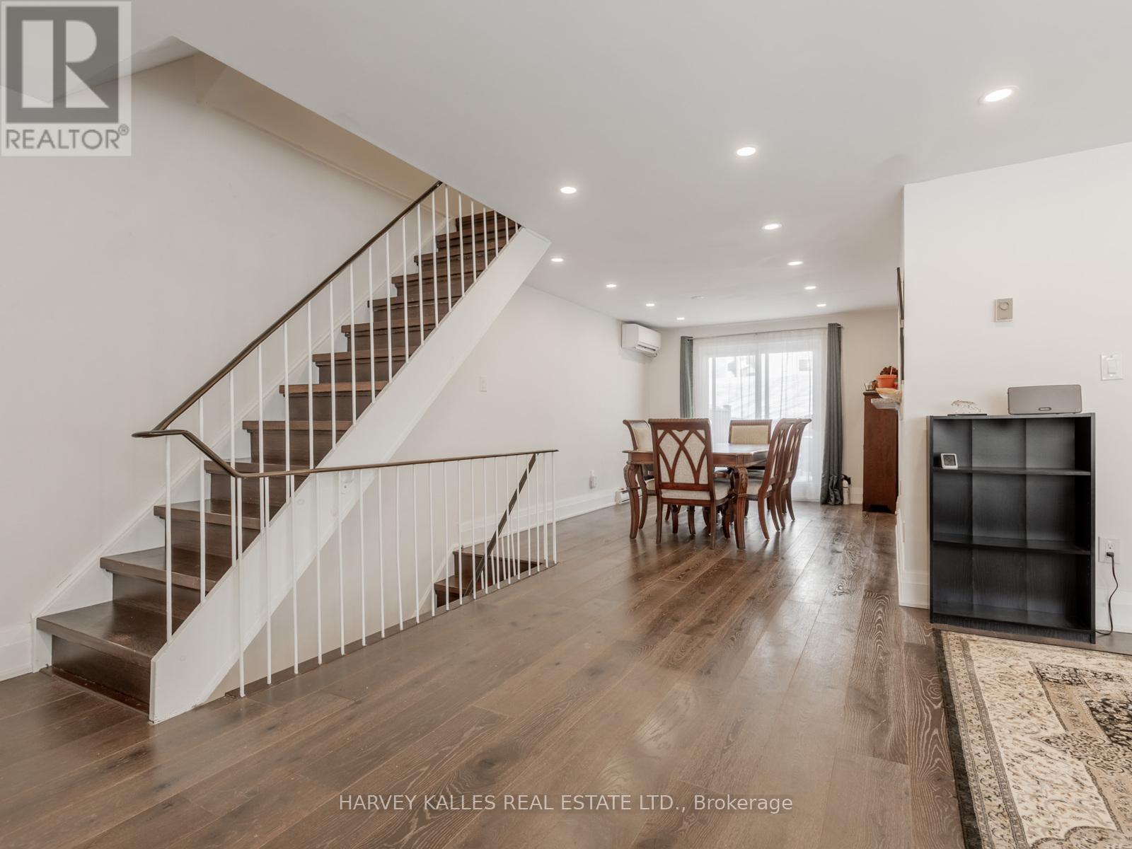 19 Coach Liteway, Toronto (Westminster-Branson), Ontario  M2R 3J8 - Photo 14 - C12758404