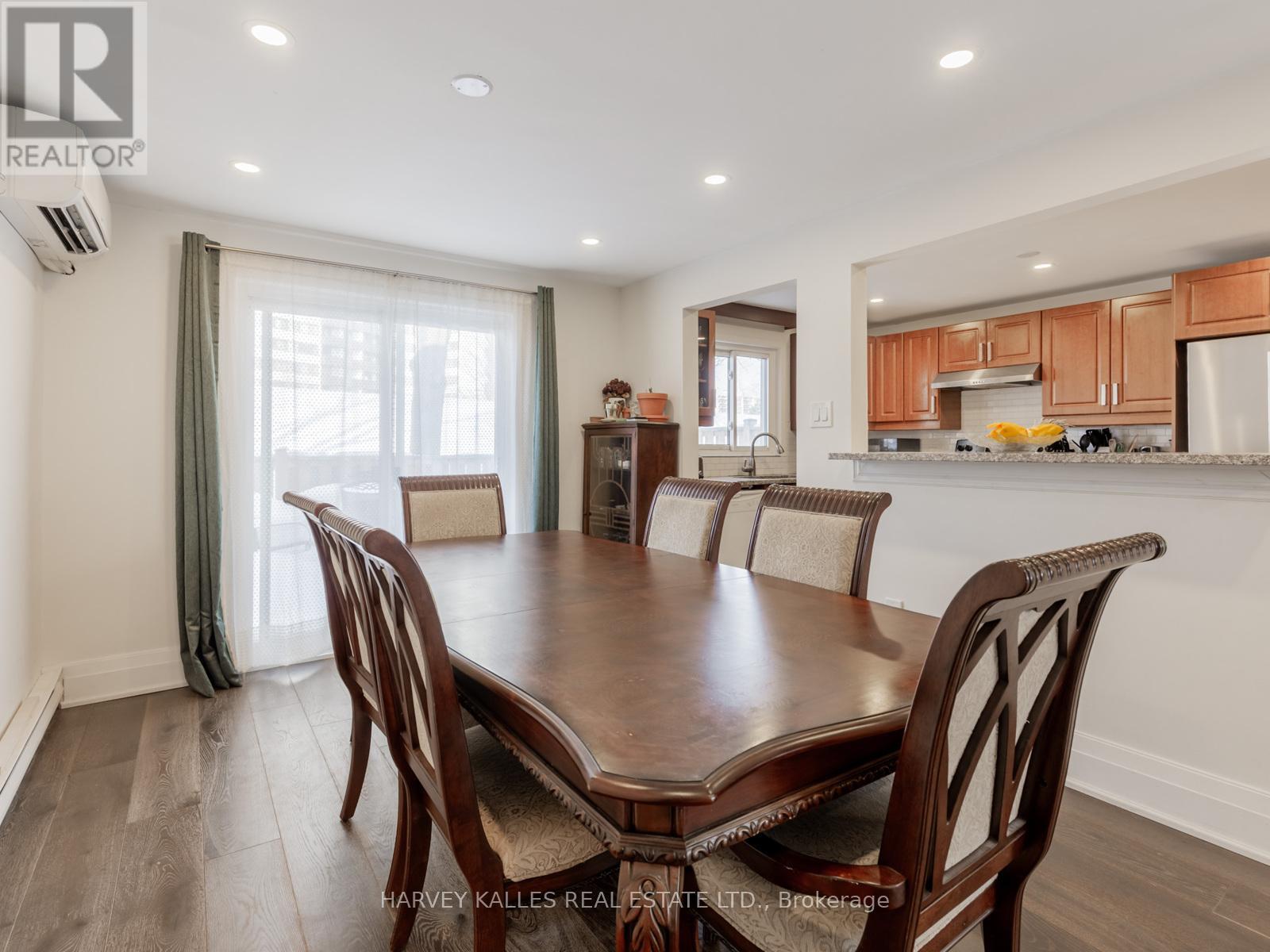 19 Coach Liteway, Toronto (Westminster-Branson), Ontario  M2R 3J8 - Photo 16 - C12758404