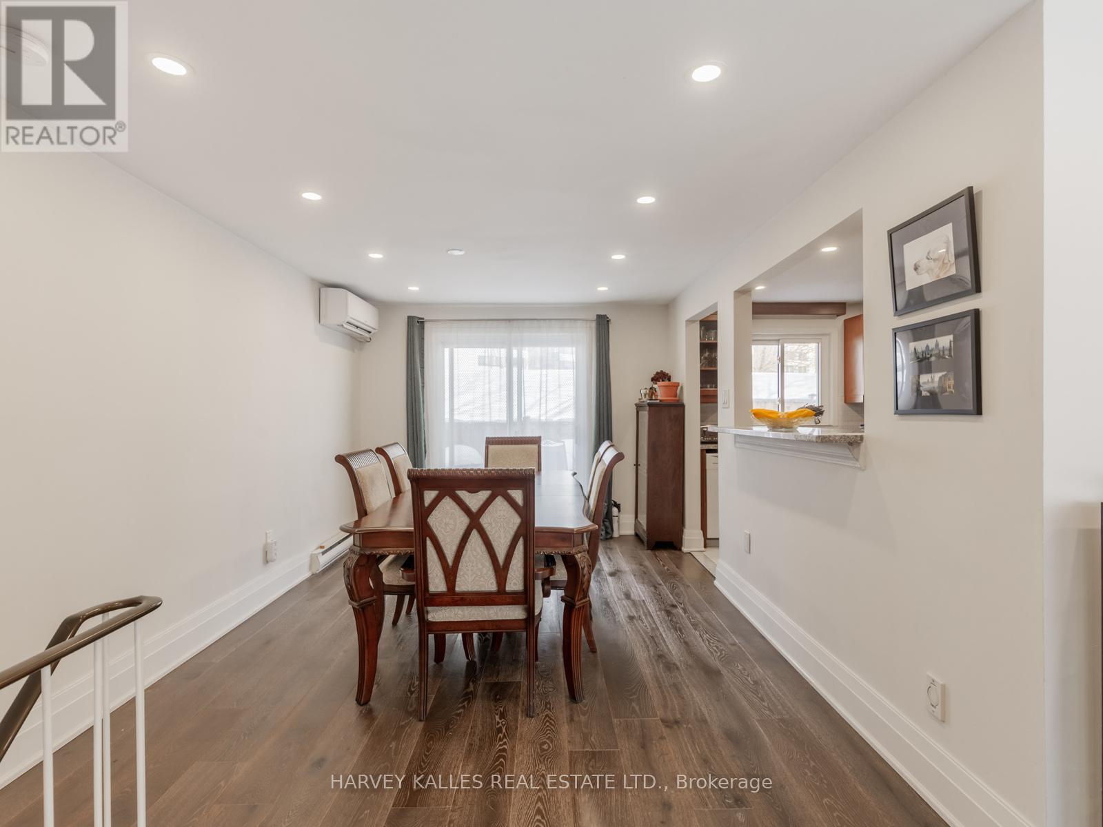 19 Coach Liteway, Toronto (Westminster-Branson), Ontario  M2R 3J8 - Photo 17 - C12758404