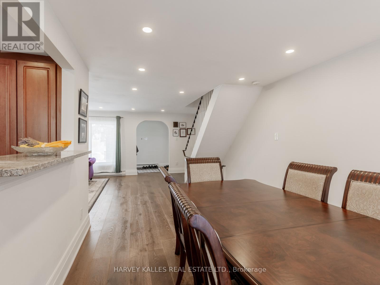 19 Coach Liteway, Toronto (Westminster-Branson), Ontario  M2R 3J8 - Photo 18 - C12758404