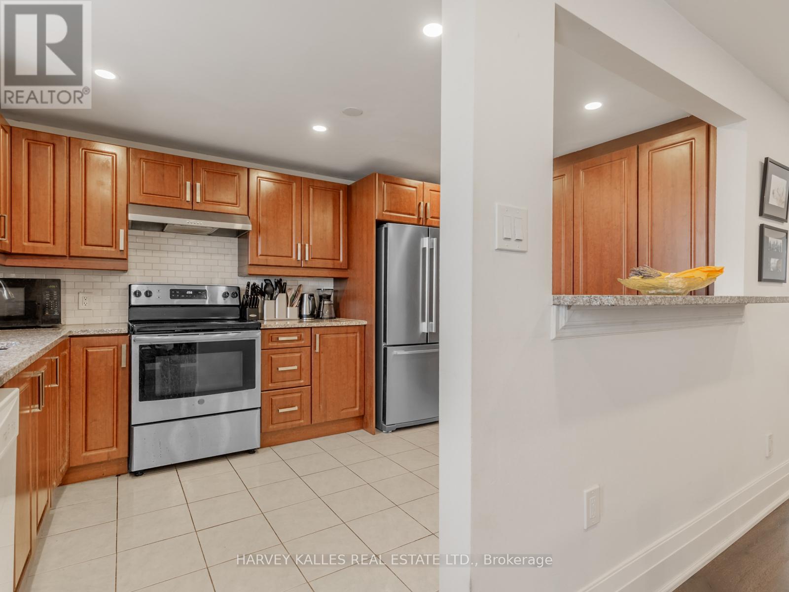 19 Coach Liteway, Toronto (Westminster-Branson), Ontario  M2R 3J8 - Photo 20 - C12758404