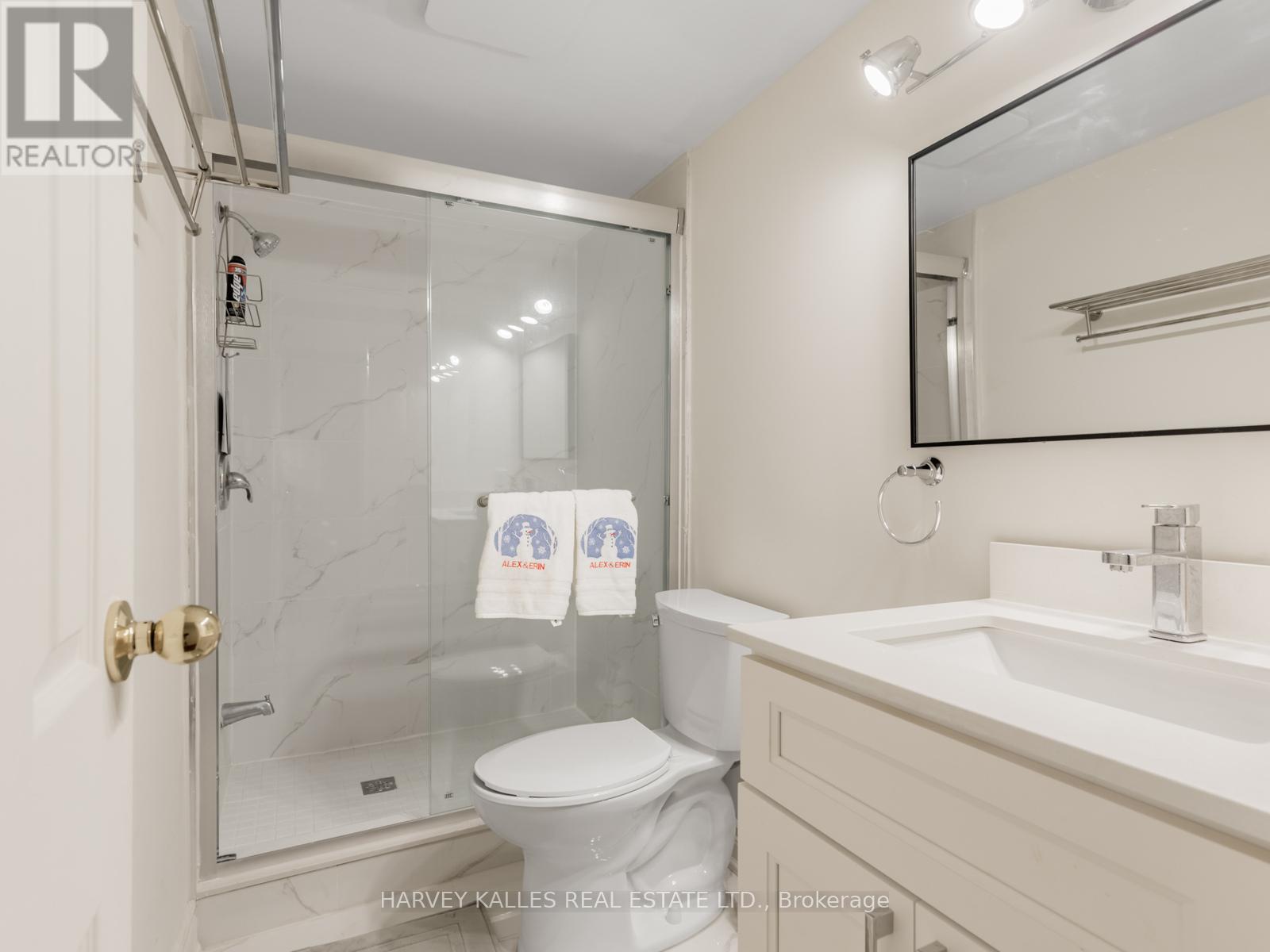 19 Coach Liteway, Toronto (Westminster-Branson), Ontario  M2R 3J8 - Photo 31 - C12758404