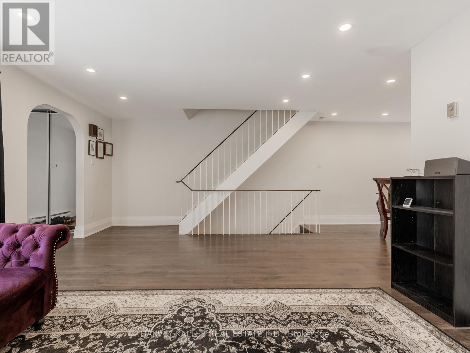 19 Coach Liteway, Toronto (Westminster-Branson), Ontario  M2R 3J8 - Photo 9 - C12758404