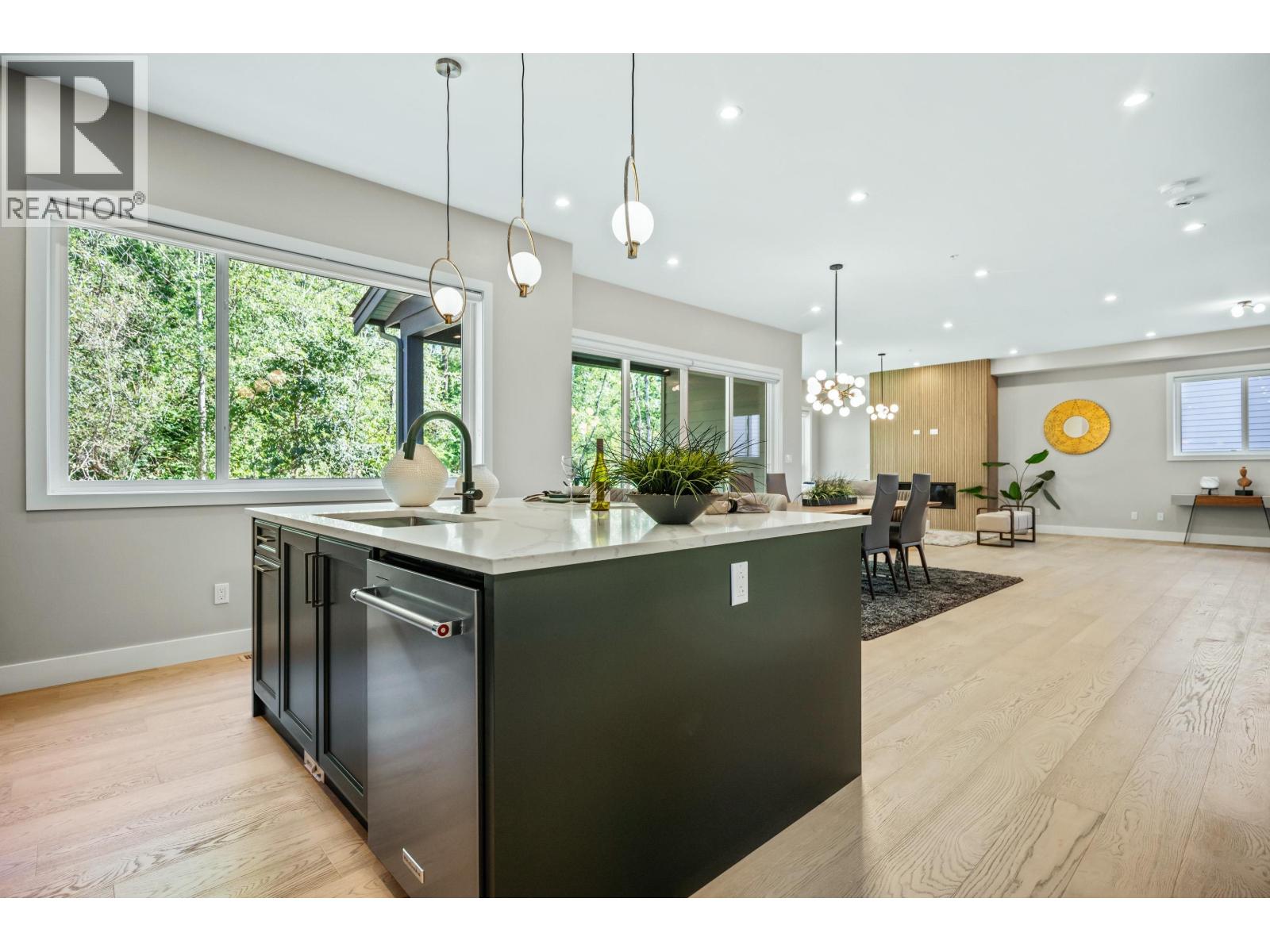 24469 Jenewein Drive, Maple Ridge, British Columbia  V2W 1H8 - Photo 9 - R3086321