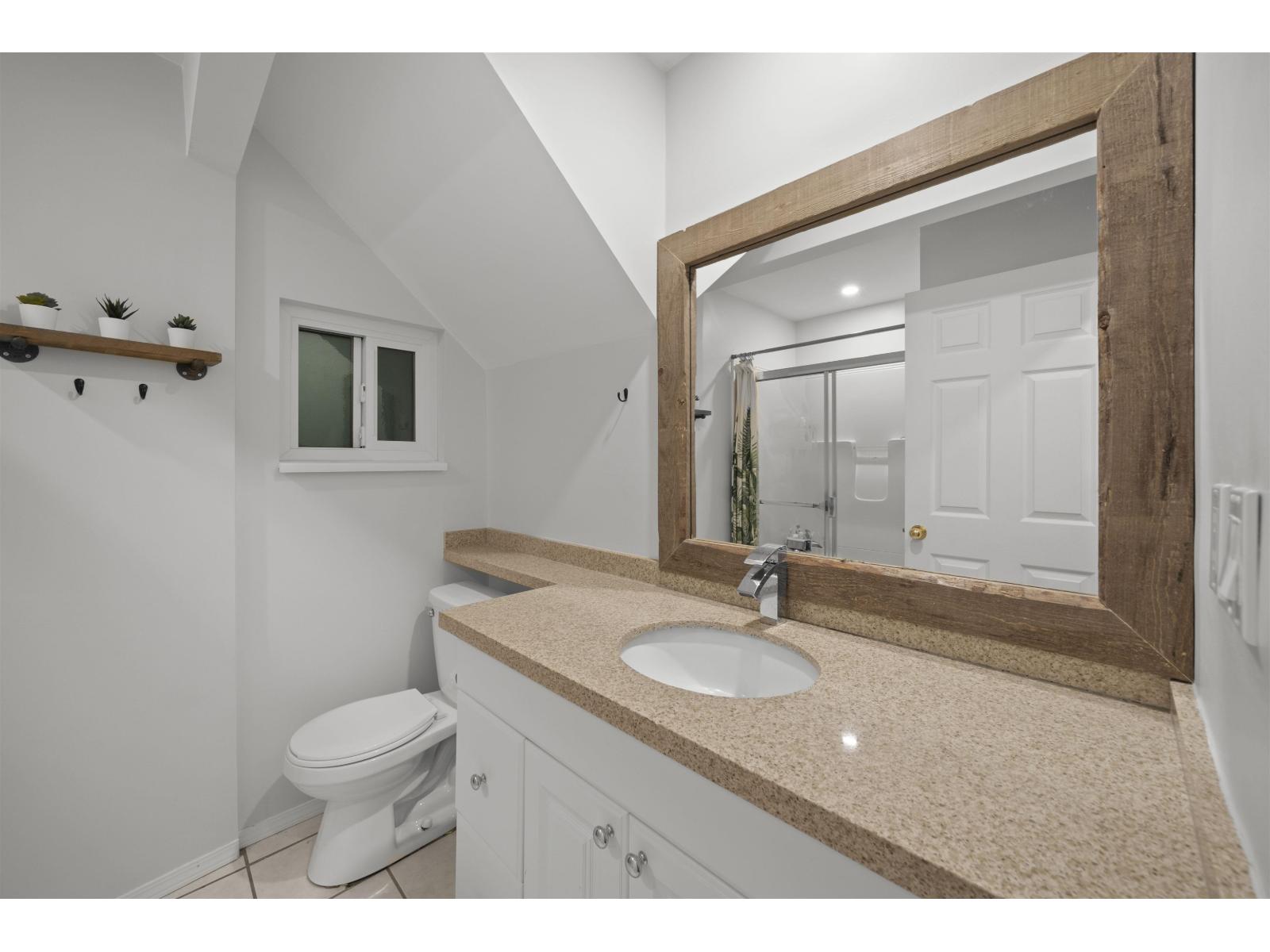 13507 15 Avenue, Surrey, British Columbia  V4A 5H4 - Photo 11 - R3086606