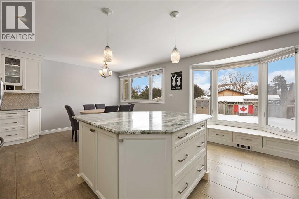 904 Allandale Drive, Sarnia, Ontario  N7S 3E4 - Photo 12 - 26002587