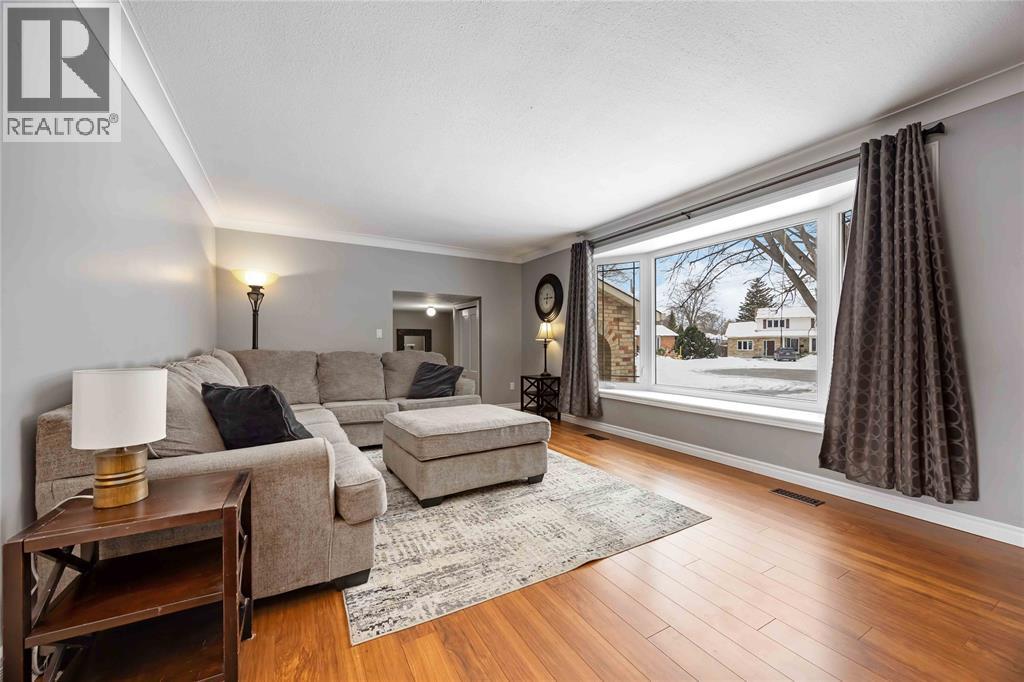 904 Allandale Drive, Sarnia, Ontario  N7S 3E4 - Photo 6 - 26002587