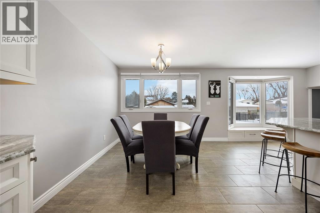 904 Allandale Drive, Sarnia, Ontario  N7S 3E4 - Photo 8 - 26002587