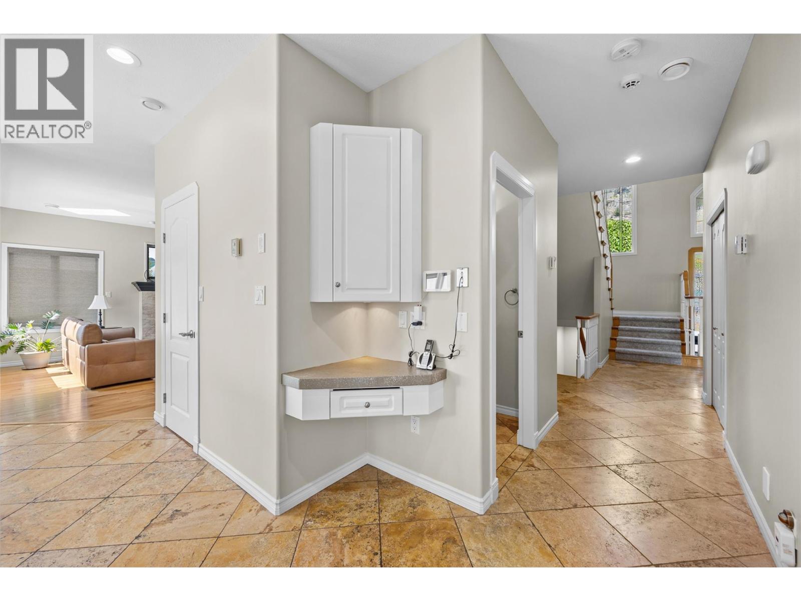 240 Heritage Boulevard, Okanagan Falls, British Columbia  V0H 1R3 - Photo 11 - 10374869