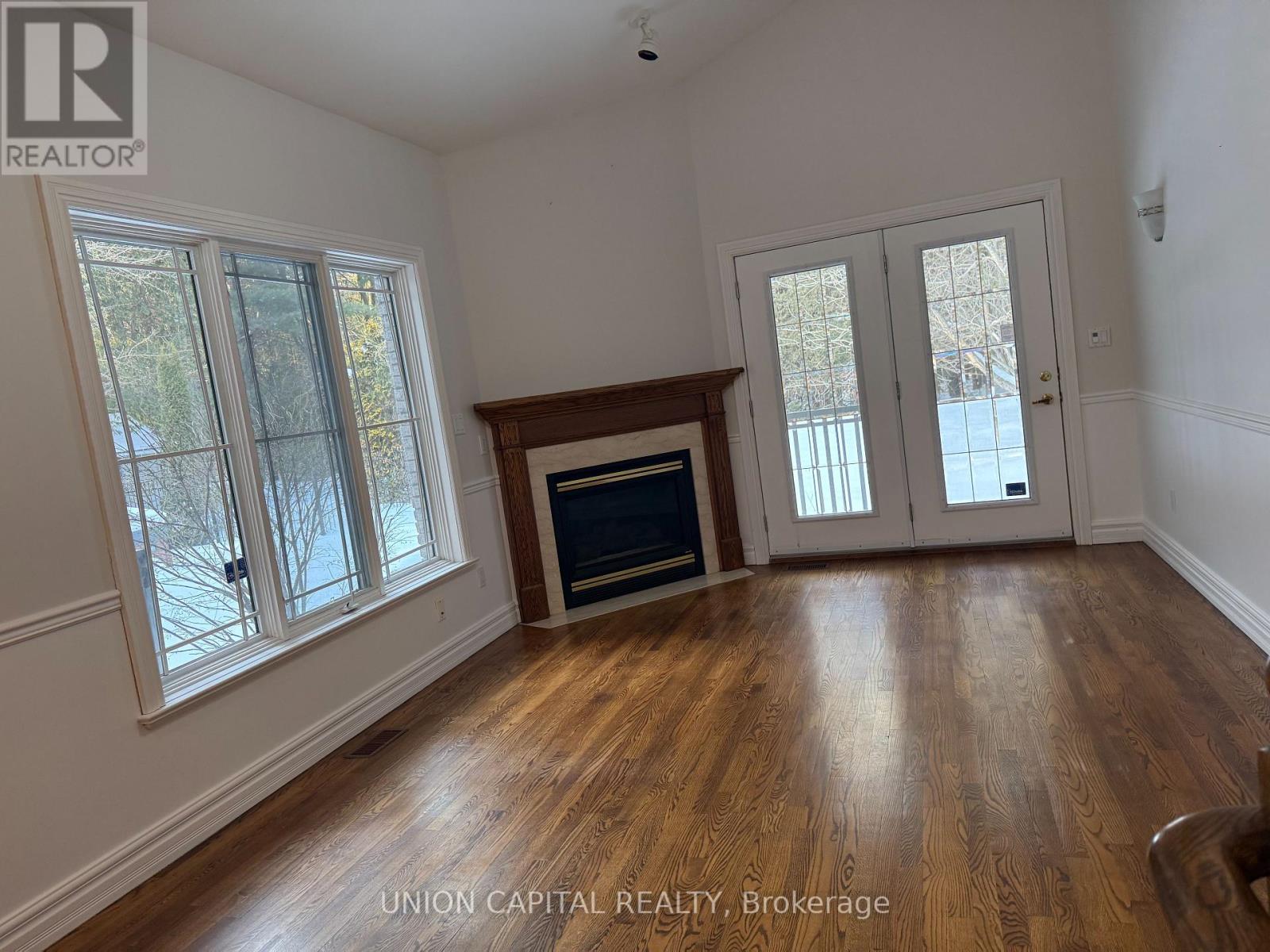 9 Bunhilll Court, Ajax, Ontario  L1Z 1X5 - Photo 8 - E12758304