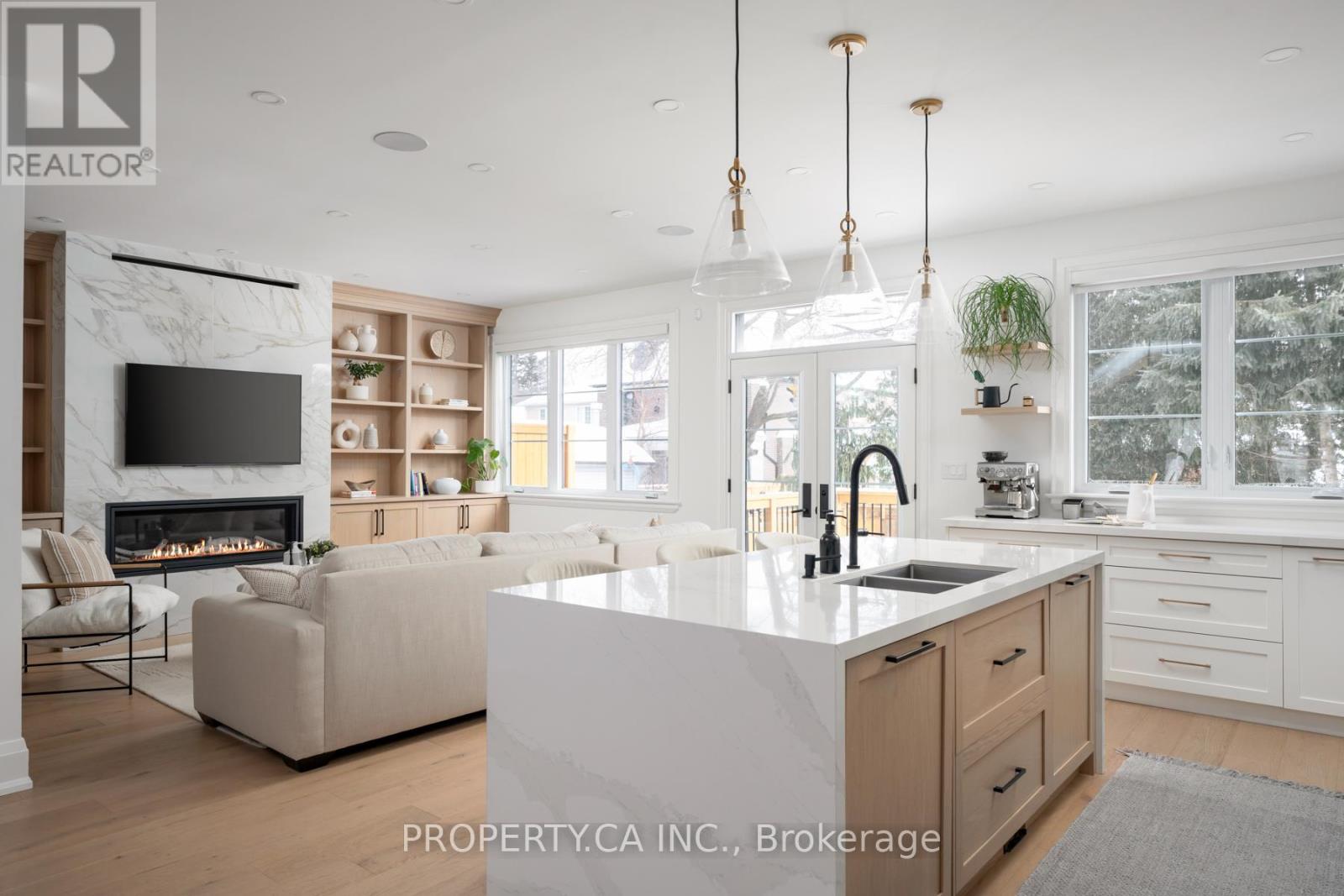 15 Marilyn Crescent, Toronto, Ontario  M4B 3C5 - Photo 13 - E12758310