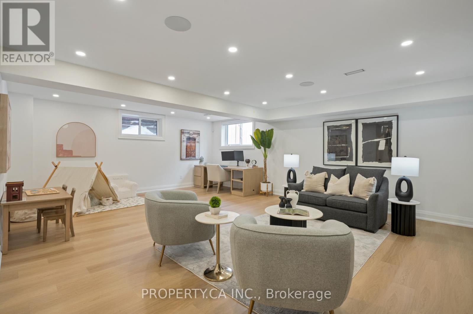 15 Marilyn Crescent, Toronto, Ontario  M4B 3C5 - Photo 36 - E12758310