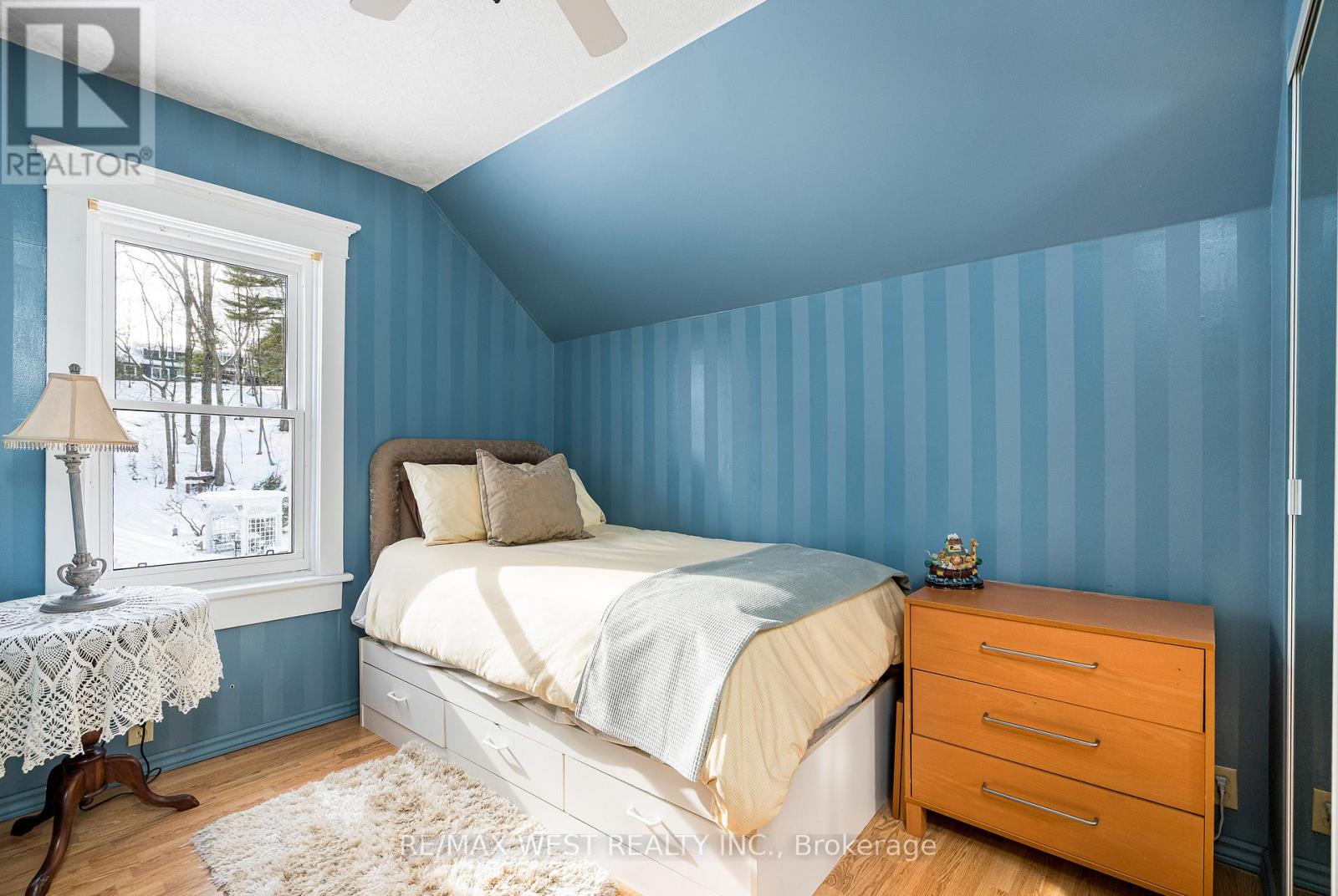 25 Edwin Street W, Meaford, Ontario  N4L 1E4 - Photo 9 - X12758098