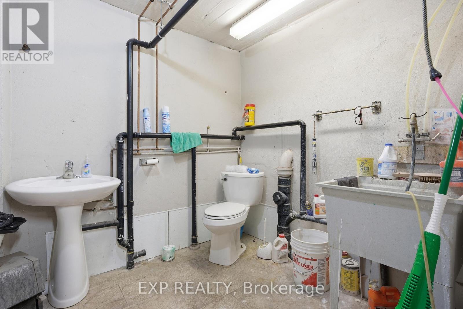 Unit 1-1 - 326 Wellington Street N, Kitchener, Ontario  N2H 5K9 - Photo 18 - X12758258