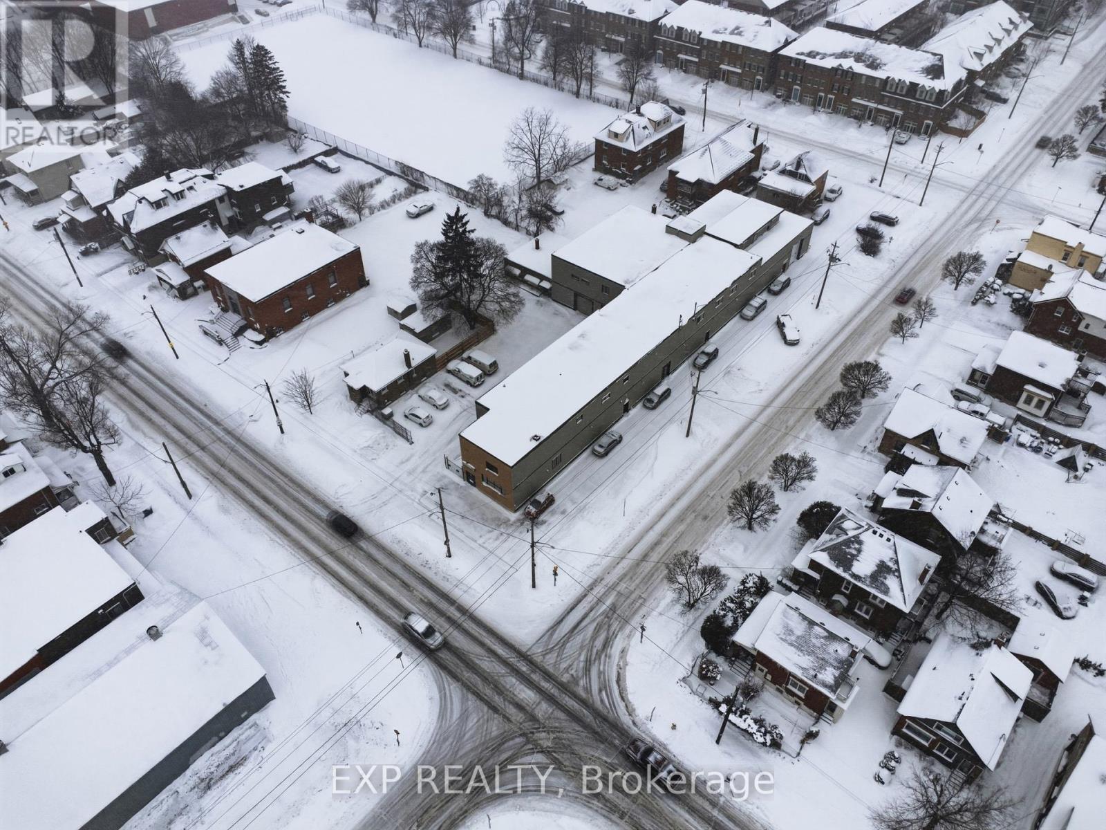 Unit 1-1 - 326 Wellington Street N, Kitchener, Ontario  N2H 5K9 - Photo 32 - X12758258