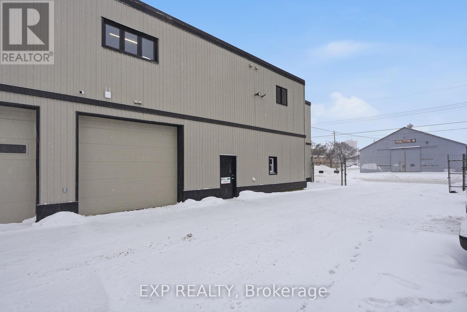 Unit 1-1 - 326 Wellington Street N, Kitchener, Ontario  N2H 5K9 - Photo 7 - X12758258