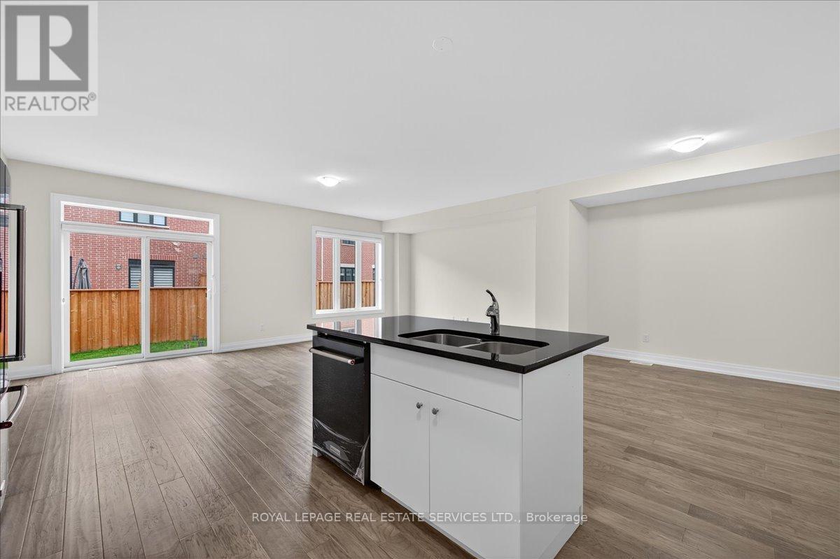 43 Kenesky Drive, Hamilton, Ontario  L8B 1Y2 - Photo 13 - X12758268