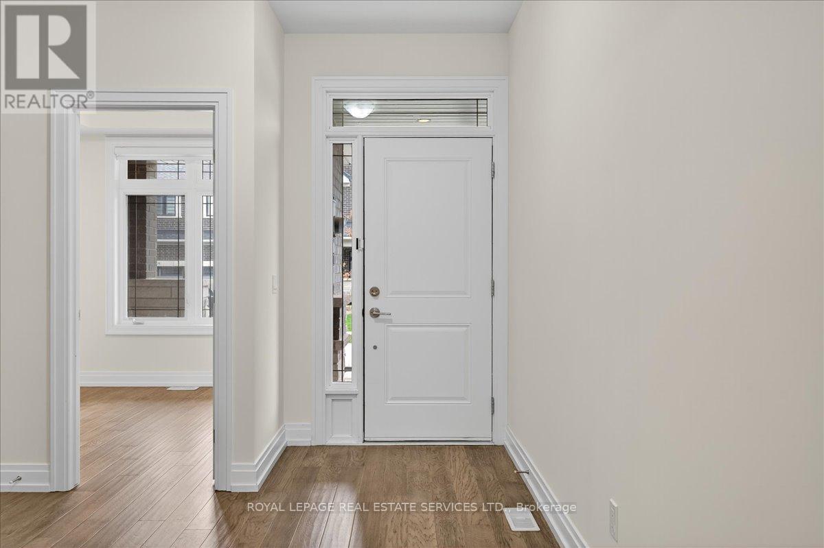 43 Kenesky Drive, Hamilton, Ontario  L8B 1Y2 - Photo 3 - X12758268