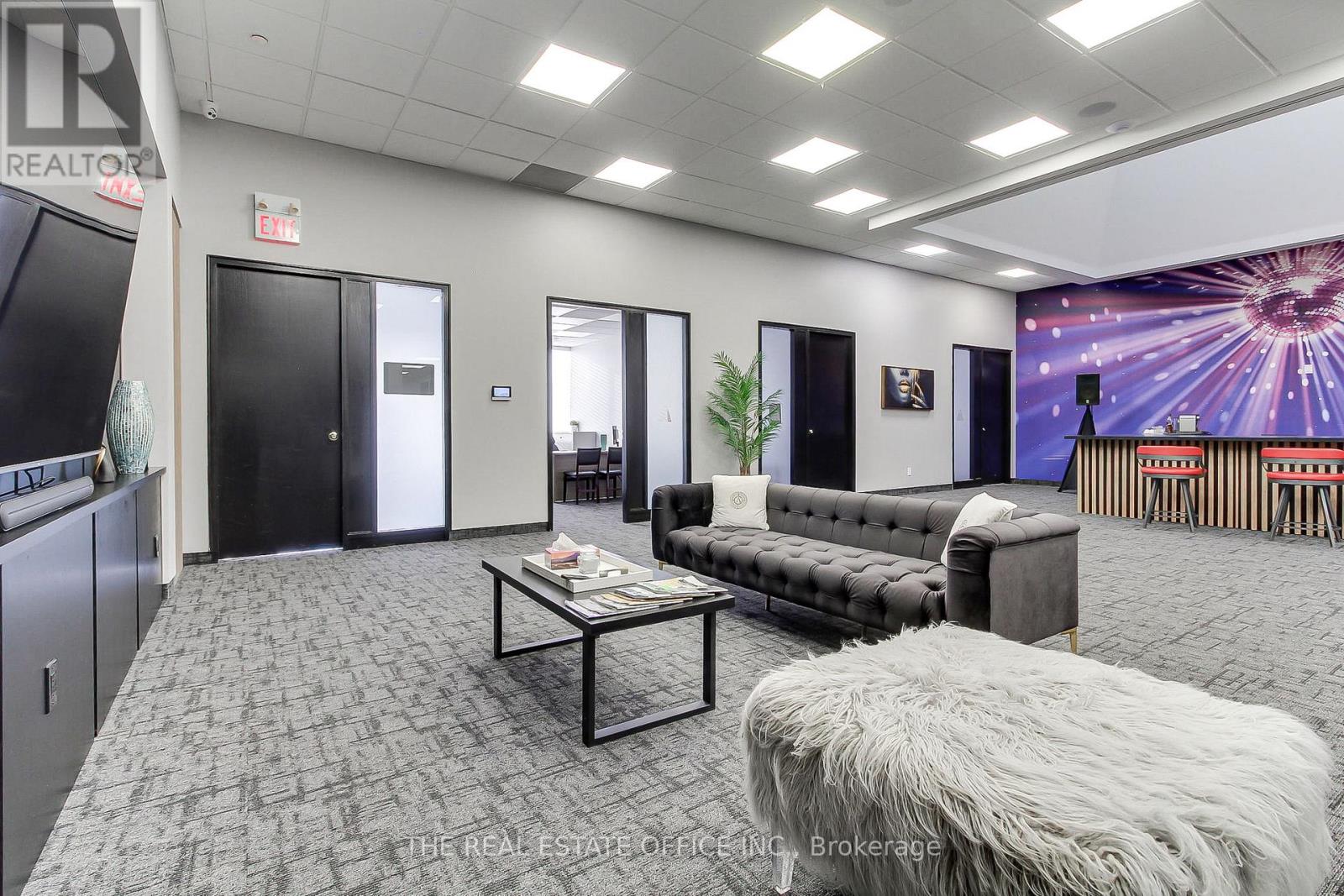 3 - 50 Casmir Court, Vaughan, Ontario  L4K 4J5 - Photo 5 - N12758296