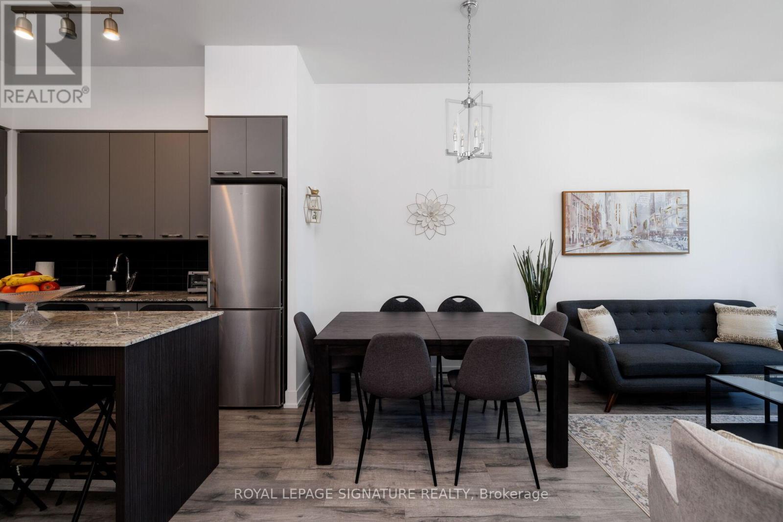 332 - 9471 Yonge Street, Richmond Hill, Ontario  L4C 0Z5 - Photo 4 - N12758316