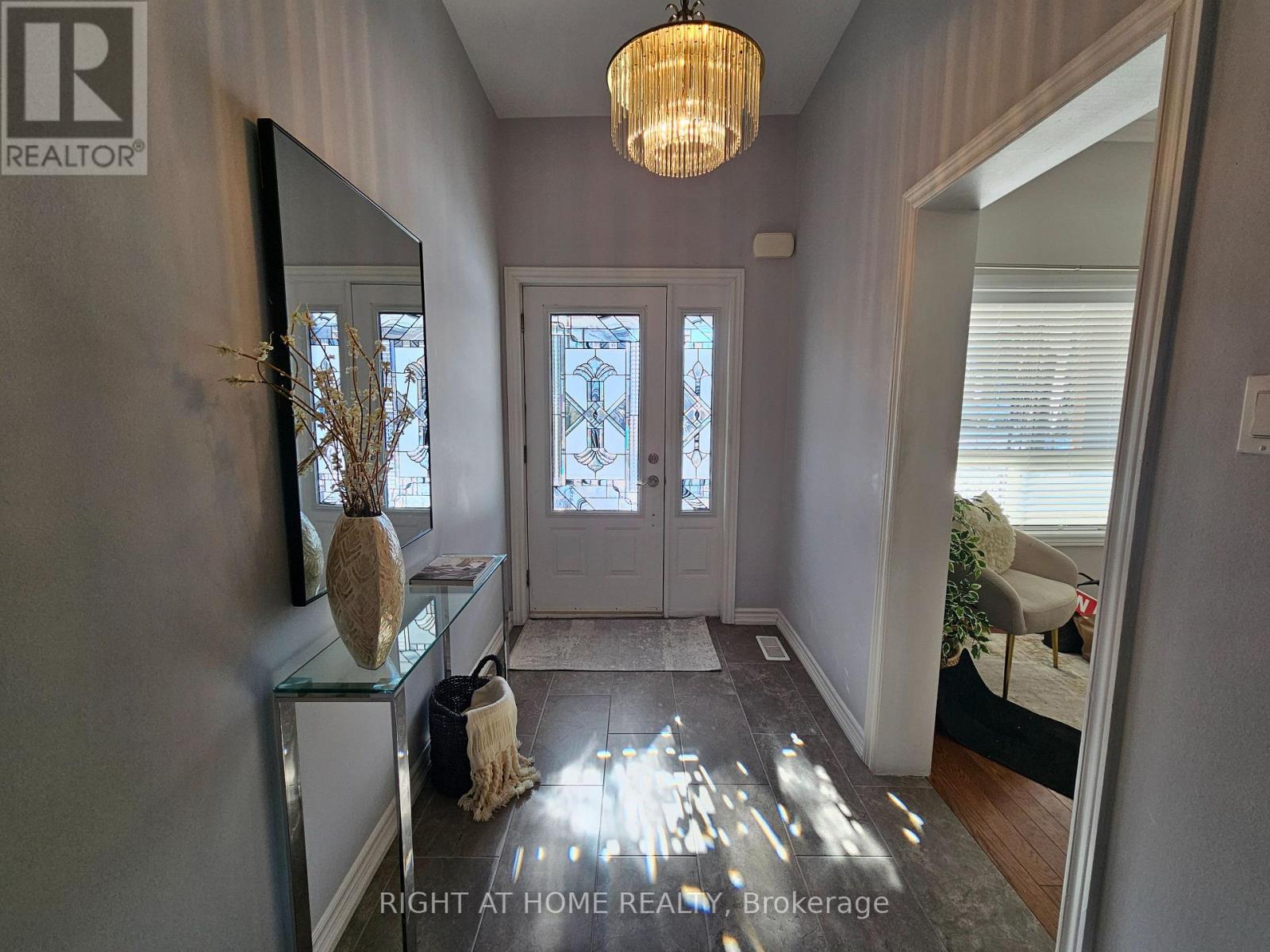 50 Argyle Street, Toronto, Ontario  M6J 1N6 - Photo 6 - C12756414