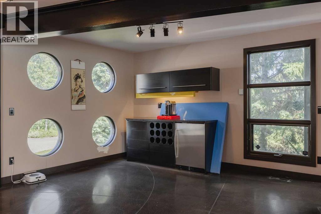 43 Westbluff Place, Rural Rocky View County, Alberta  T3Z 3N9 - Photo 10 - A2282635