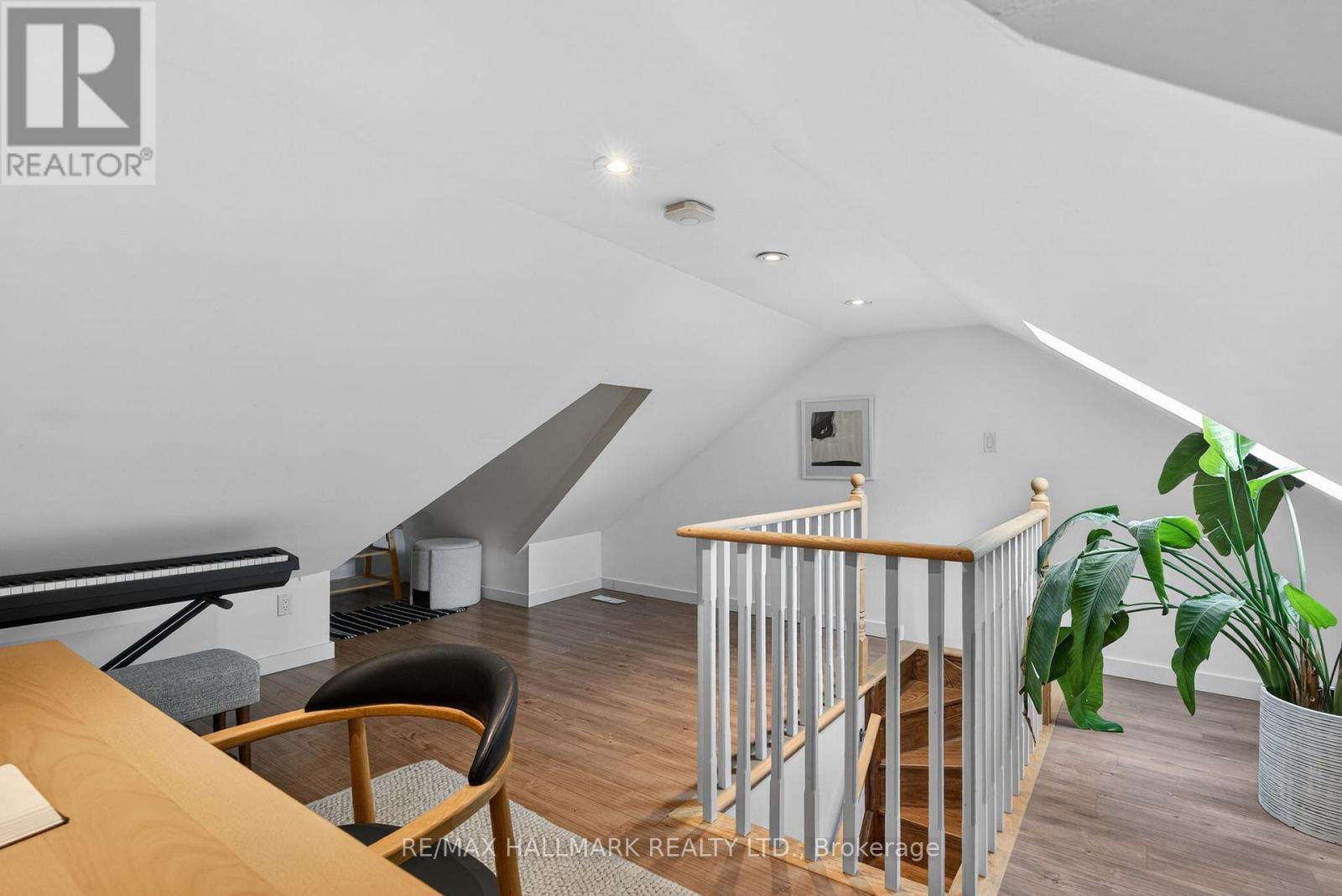 132 First Avenue, Toronto, Ontario  M4M 1X1 - Photo 23 - E12756446