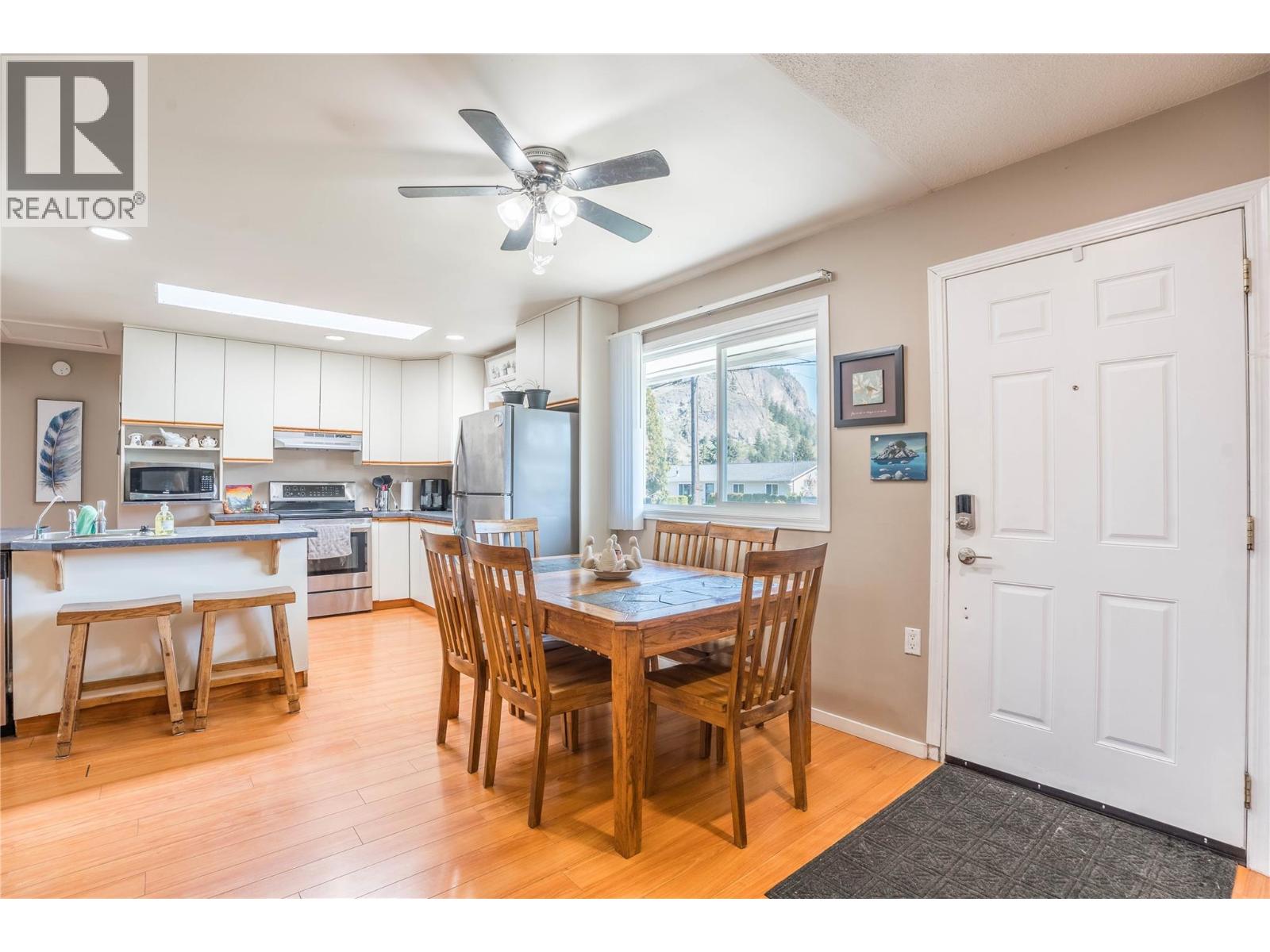 12240 Saunders Crescent, Summerland, British Columbia  V0H 1Z0 - Photo 7 - 10374947