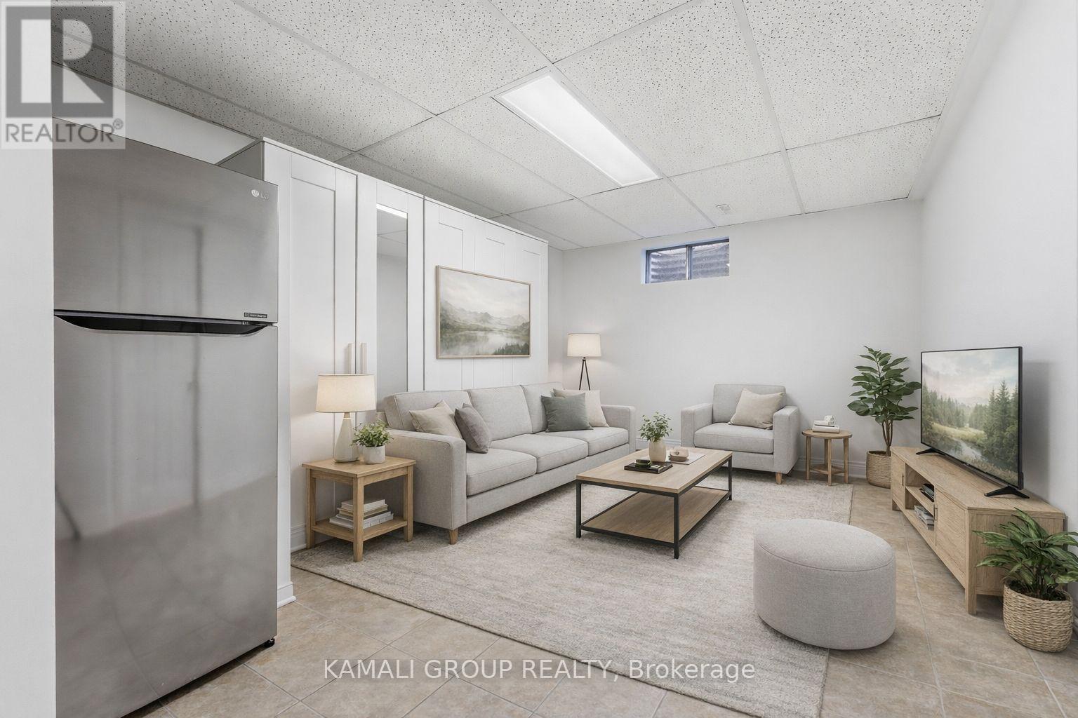 BSMT - 112 KERSEY CRESCENT, Richmond Hill, Ontario