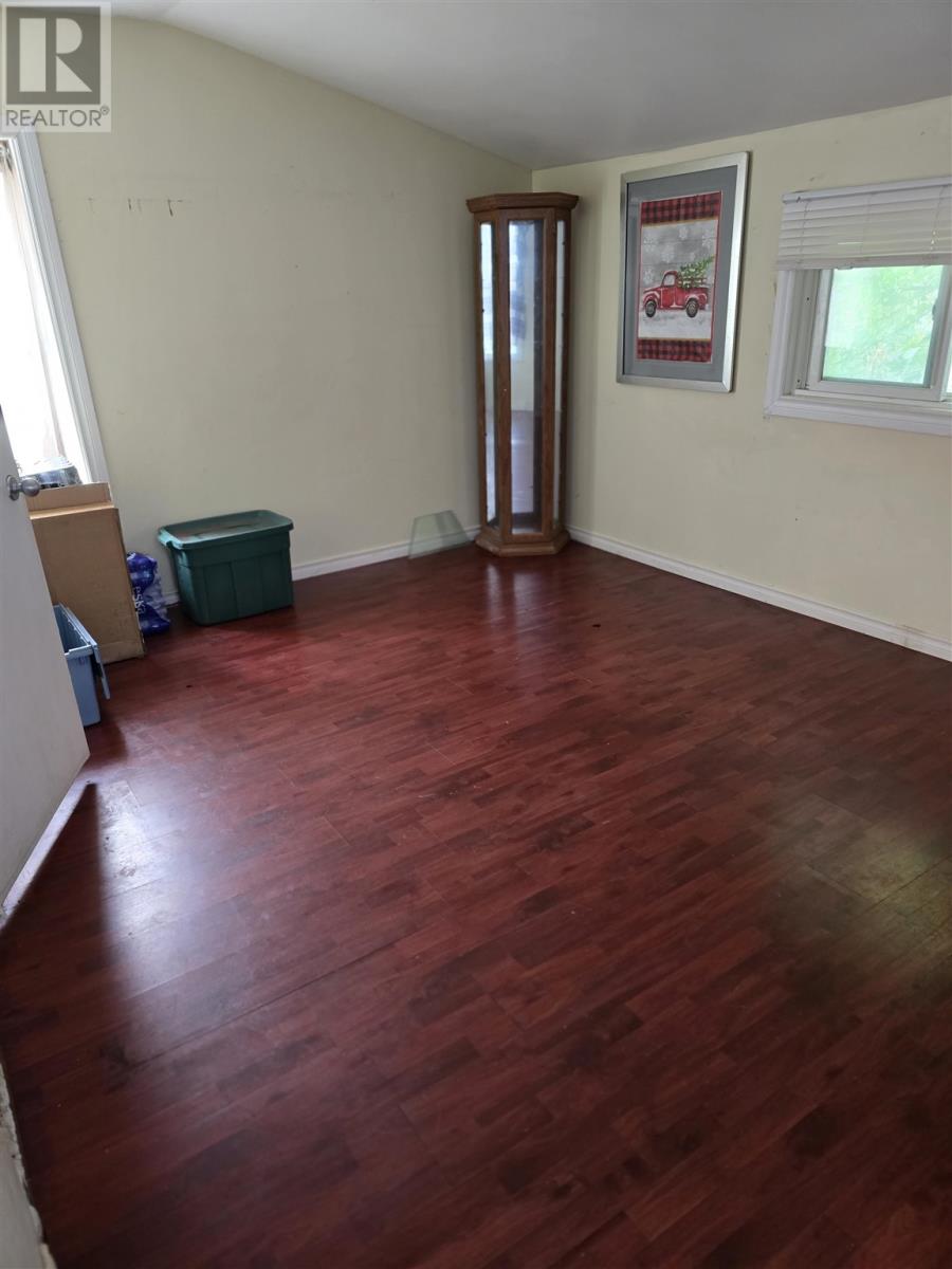 521 Bush St, Sault Ste. Marie, Ontario  P6C 3H8 - Photo 6 - SM252365