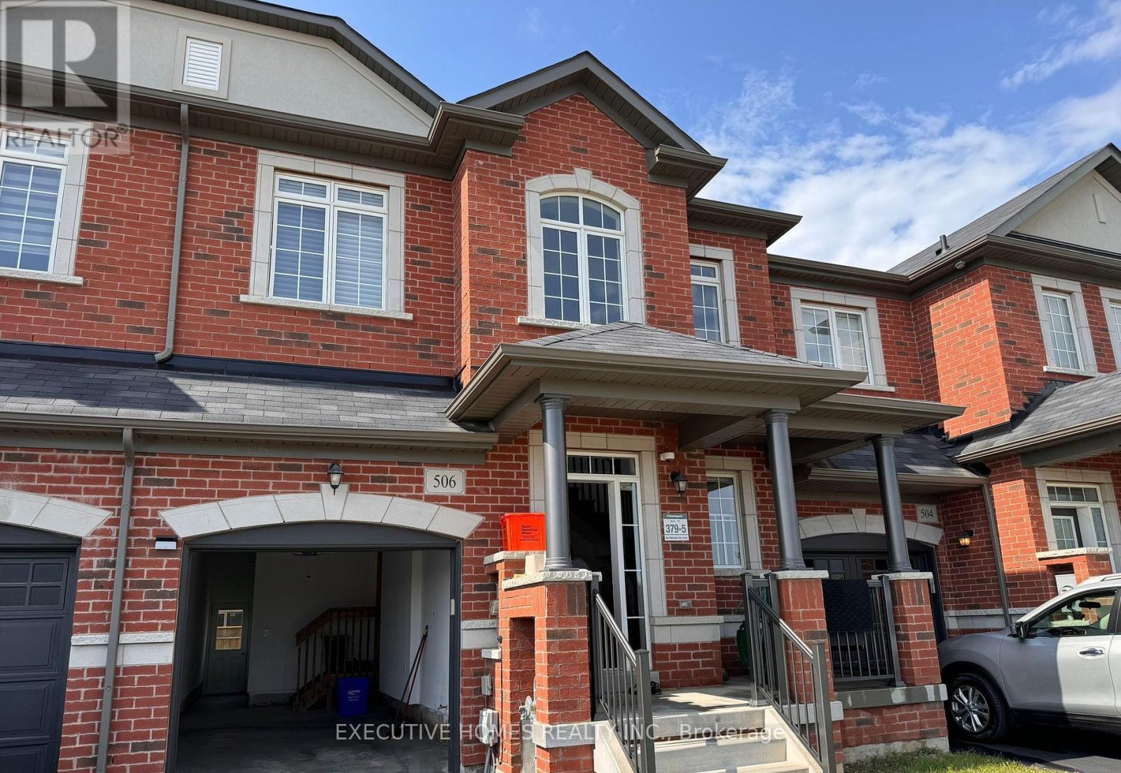 506 Threshing Mill Boulevard, Oakville, Ontario  L6H 0S9 - Photo 1 - W12758300