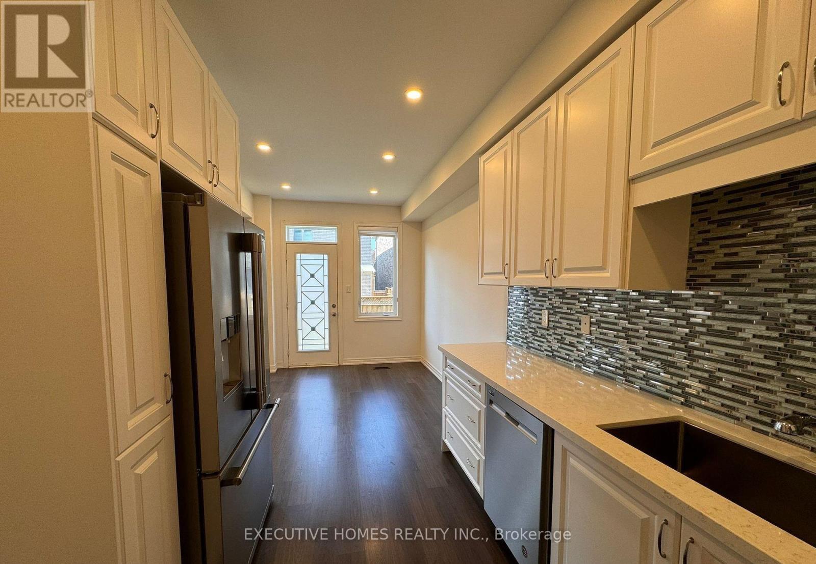 506 Threshing Mill Boulevard, Oakville, Ontario  L6H 0S9 - Photo 6 - W12758300