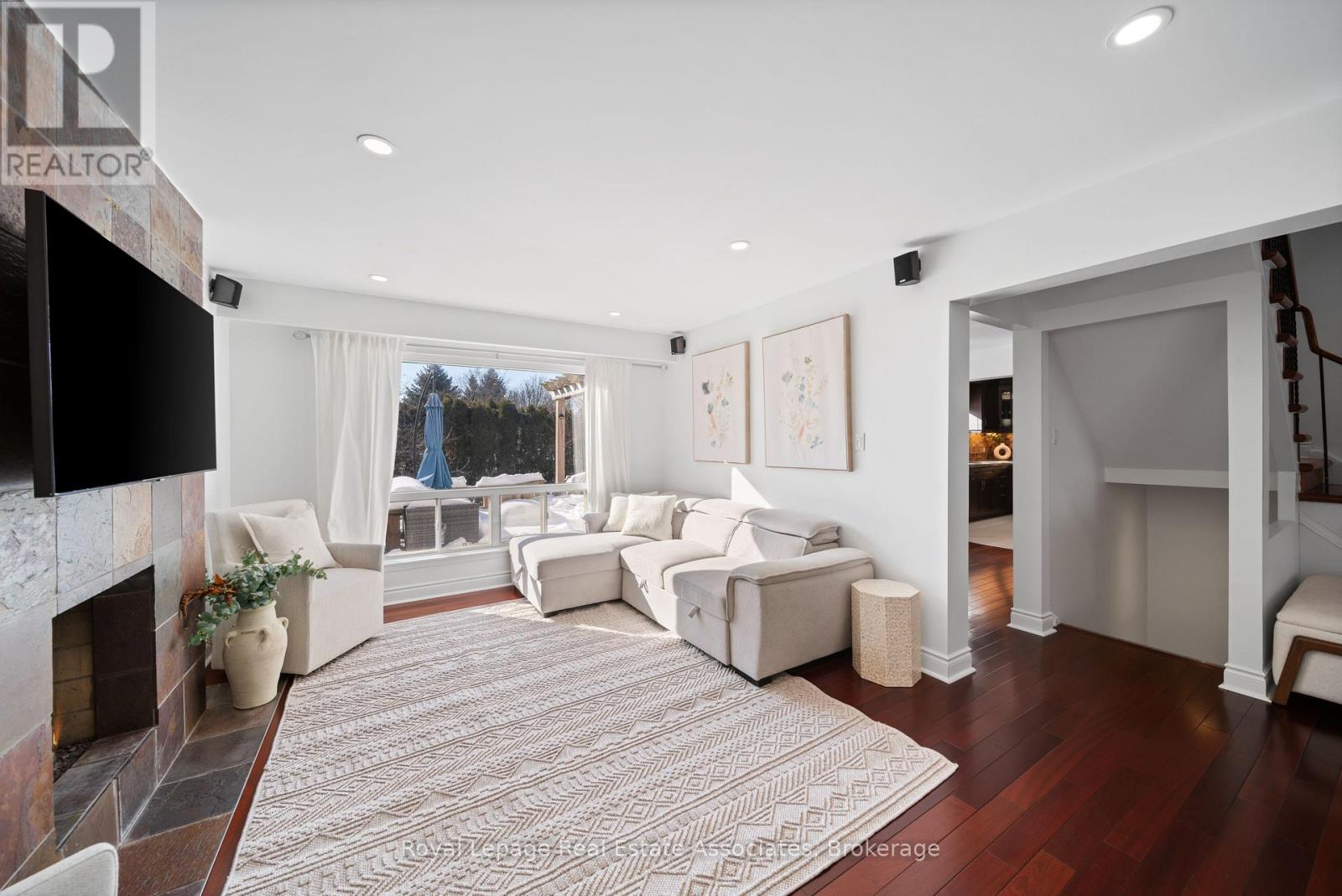 1550 Woodeden Drive, Mississauga, Ontario  L5H 2V3 - Photo 17 - W12758342