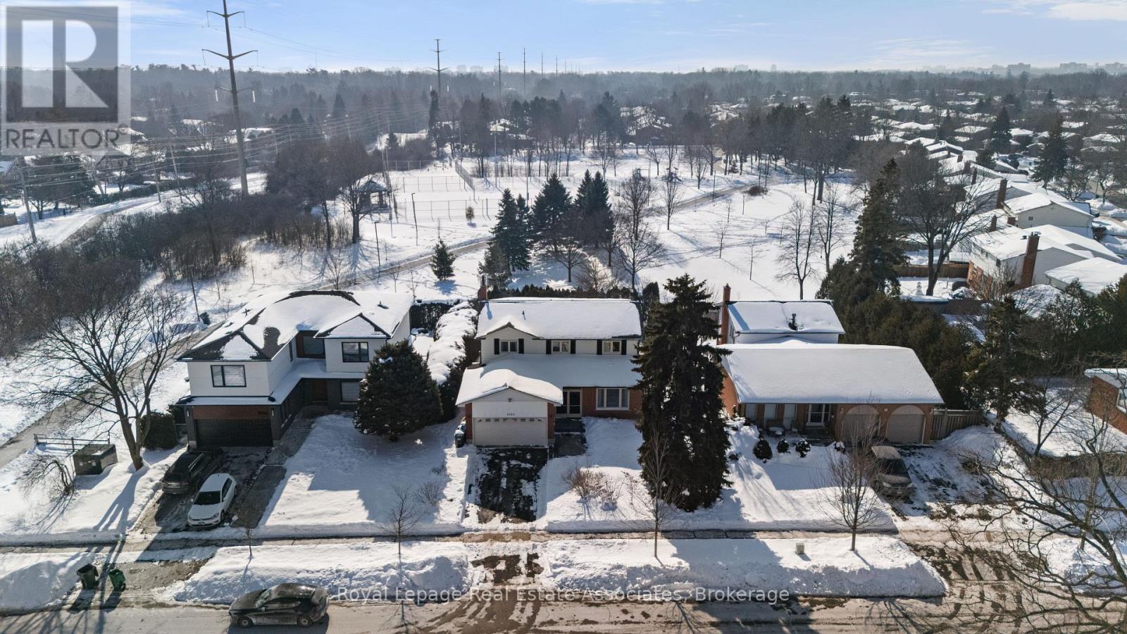 1550 Woodeden Drive, Mississauga, Ontario  L5H 2V3 - Photo 33 - W12758342