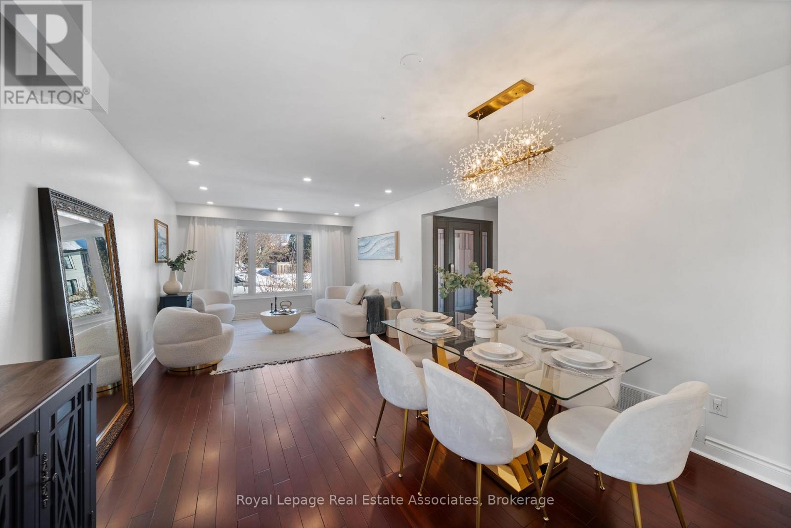 1550 Woodeden Drive, Mississauga, Ontario  L5H 2V3 - Photo 6 - W12758342