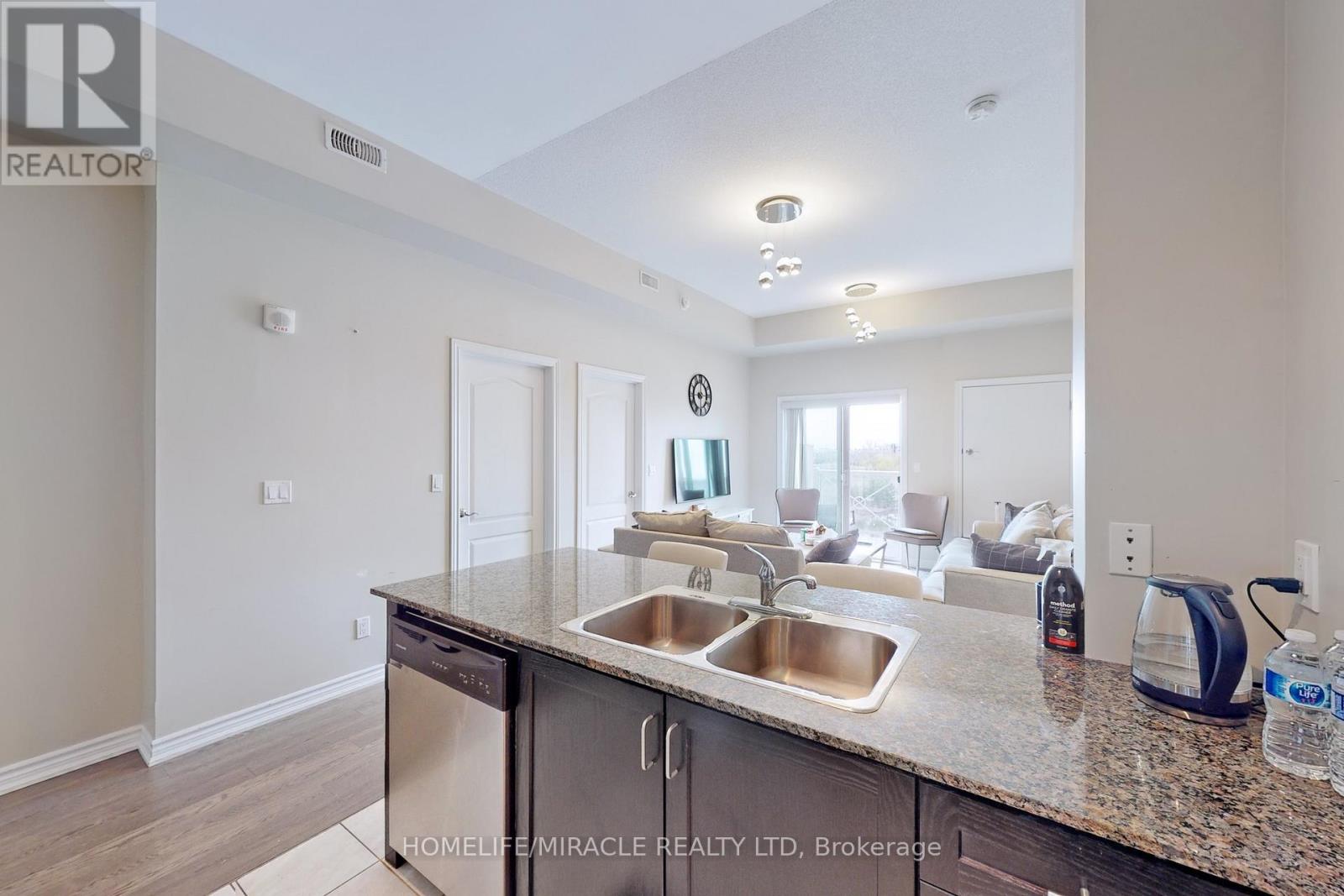 402 - 1370 Costigan Road, Milton, Ontario  L9T 0Y7 - Photo 18 - W12758368