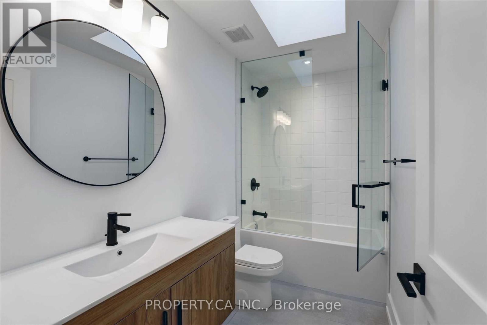 Laneway - 53 Eversfield Road, Toronto, Ontario  M6E 1T8 - Photo 19 - W12758374