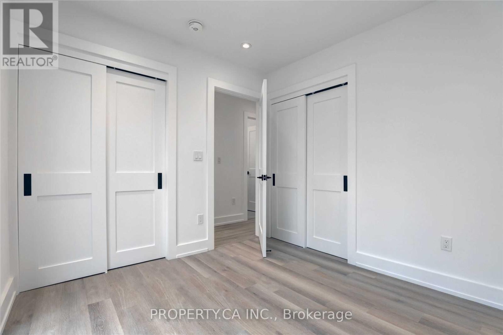 Laneway - 53 Eversfield Road, Toronto, Ontario  M6E 1T8 - Photo 20 - W12758374