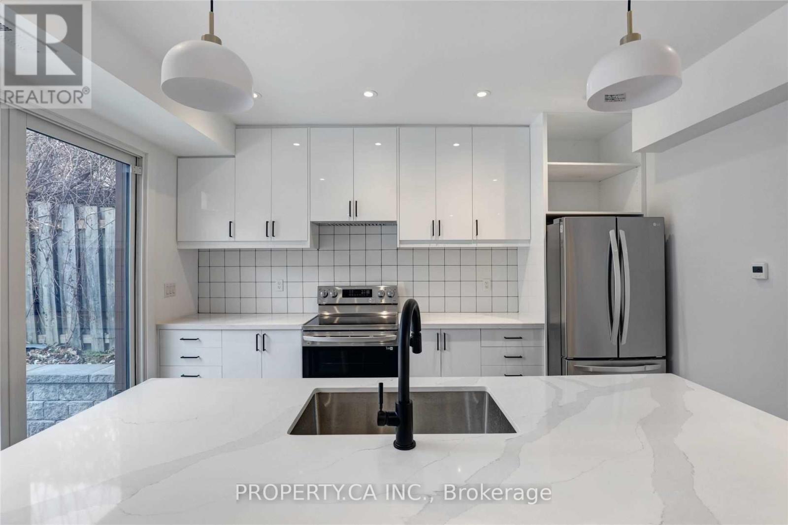 Laneway - 53 Eversfield Road, Toronto, Ontario  M6E 1T8 - Photo 8 - W12758374