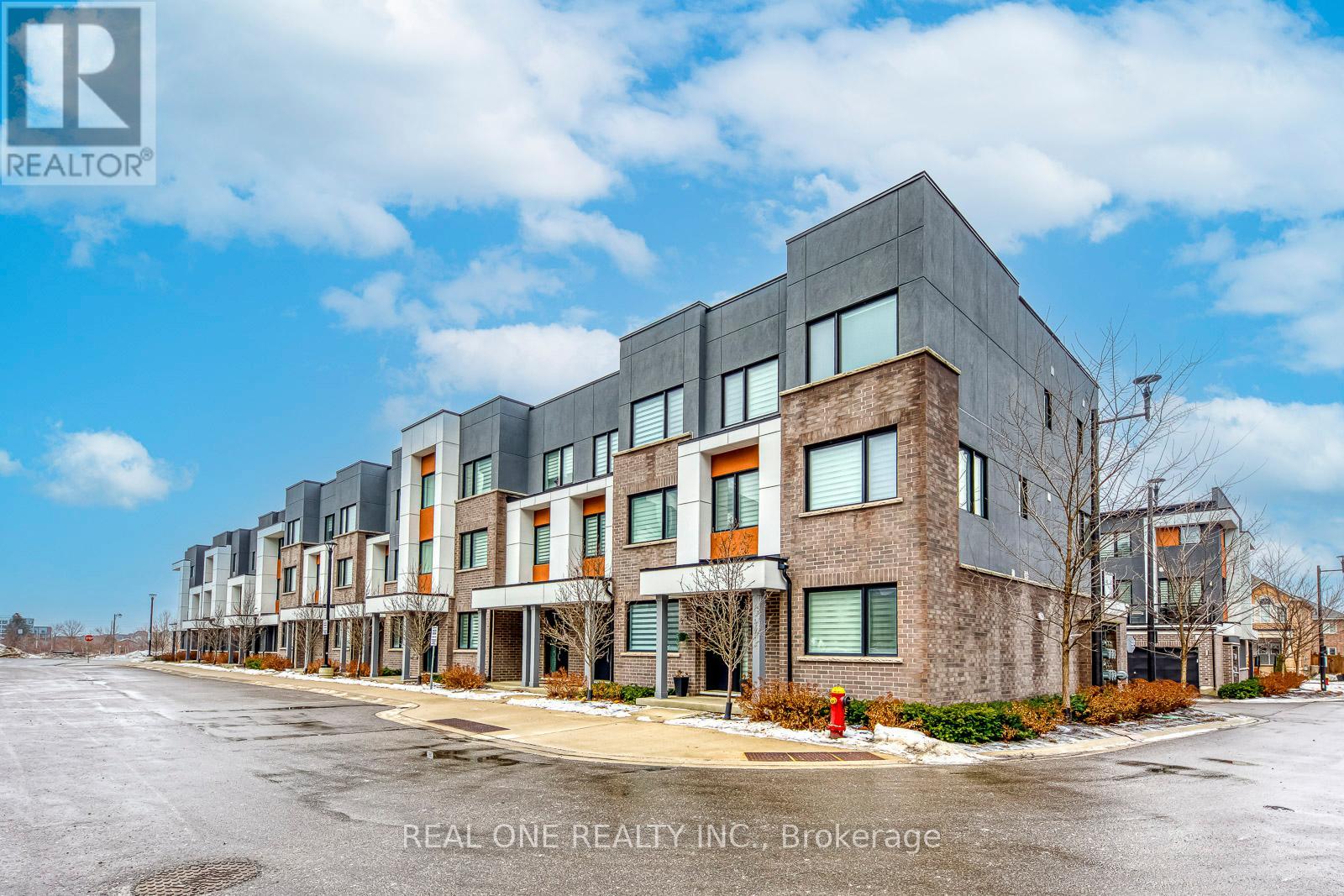 99 Grovewood Common, Oakville, Ontario  L6H 0X4 - Photo 2 - W12758376