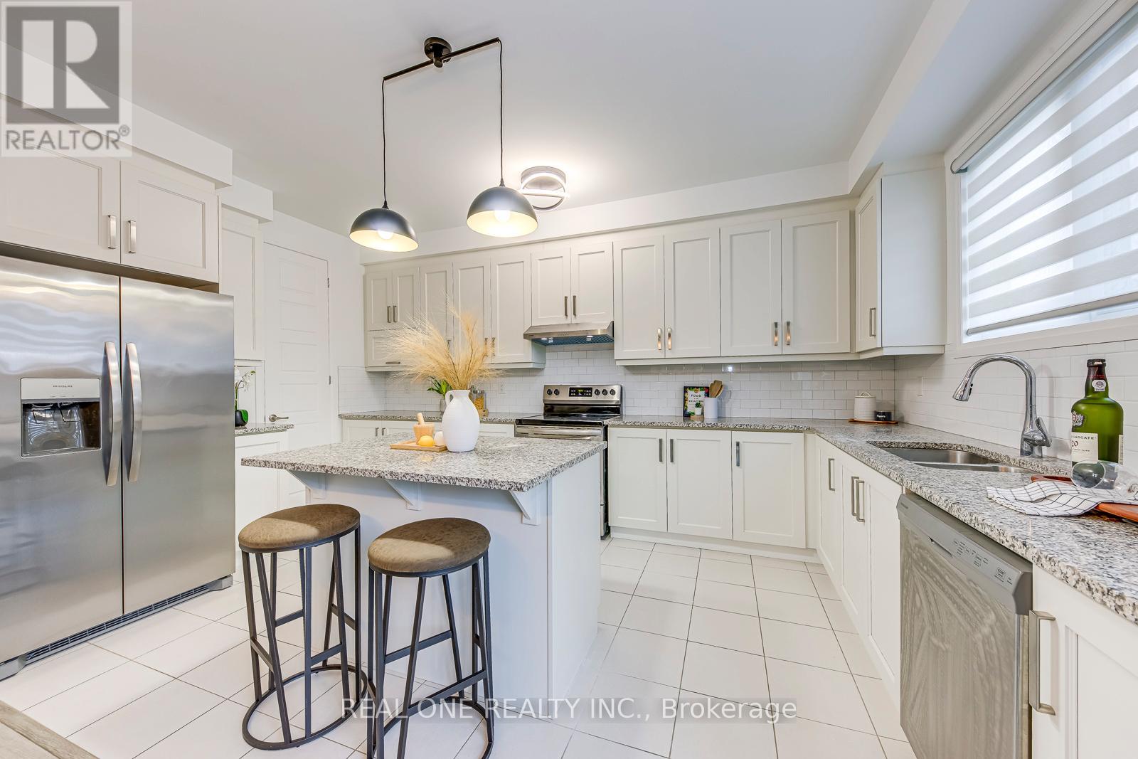 99 Grovewood Common, Oakville, Ontario  L6H 0X4 - Photo 16 - W12758392