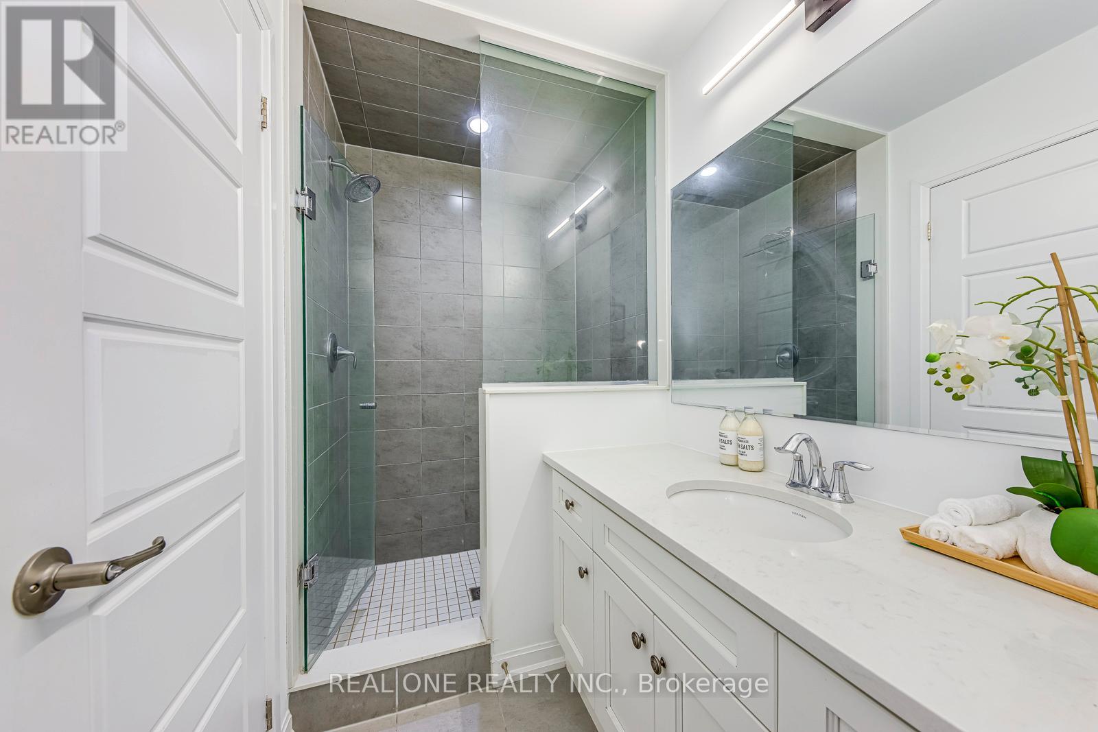 99 Grovewood Common, Oakville, Ontario  L6H 0X4 - Photo 36 - W12758392